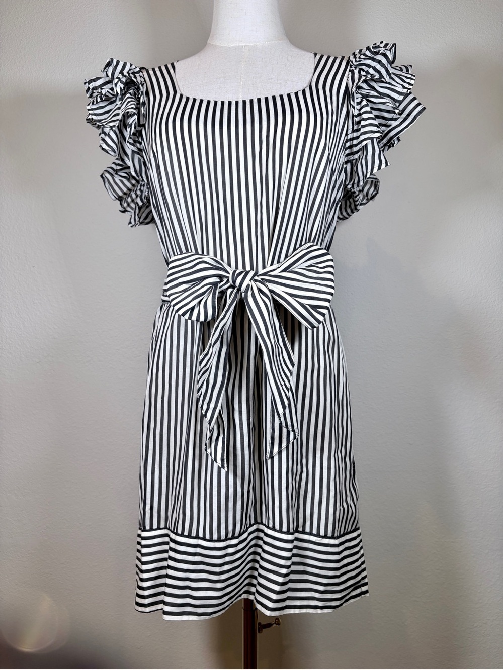 French Connection Black & White Striped Ruffle Sleeve Mini Dress Size 8
